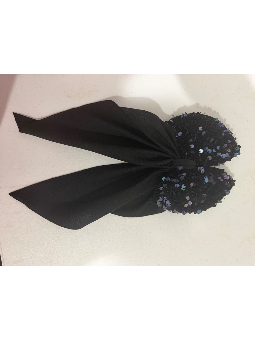 Clip bow